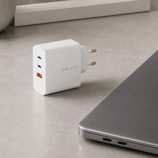 Blavec Wall charger BC-11 GaN - USB + 2xType C - QC PD 65W 3A with Type C to Type C cable white