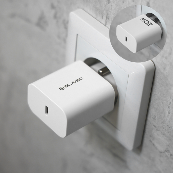 Blavec Wall charger BC-9 - Type C - PD 20W 3A with Type C to Type C cable (TCBC9-CW203A+CC) white